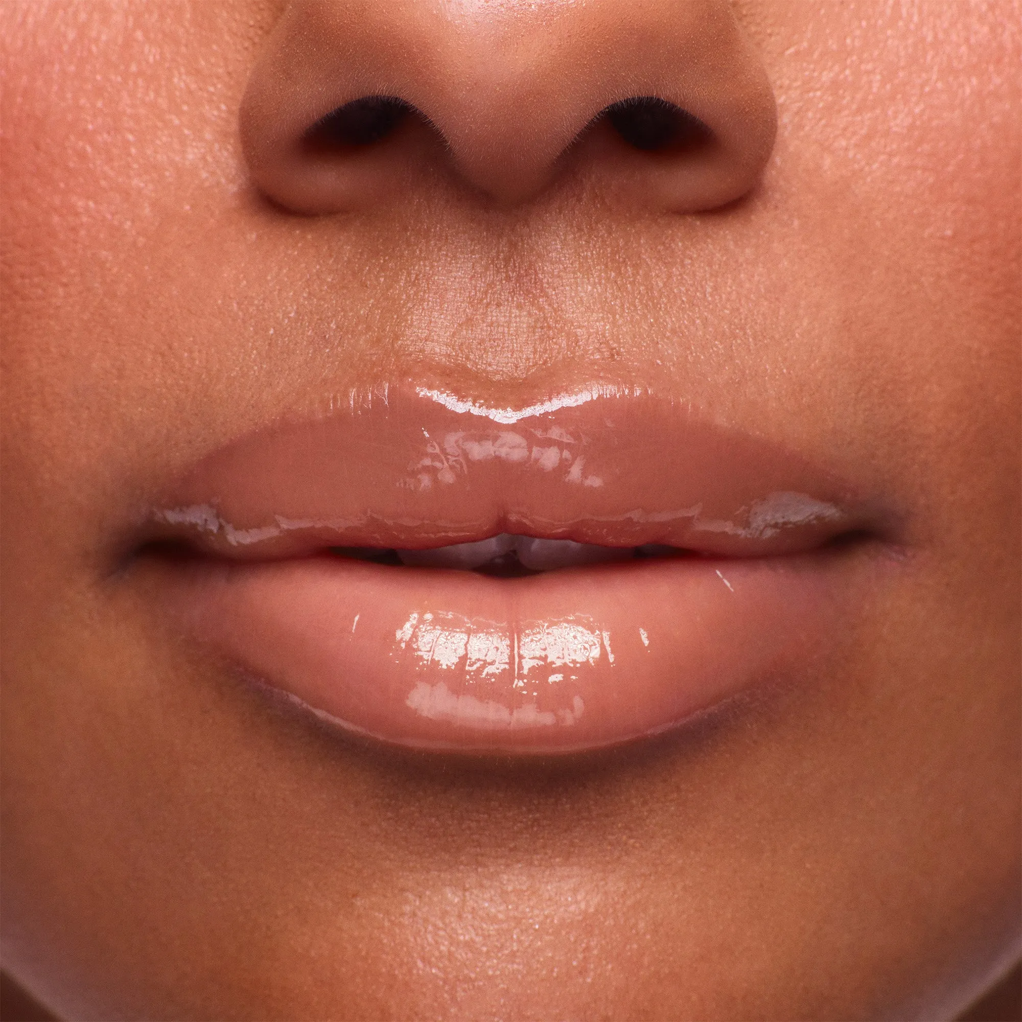 Plumping Lip Glaze - The Nudes