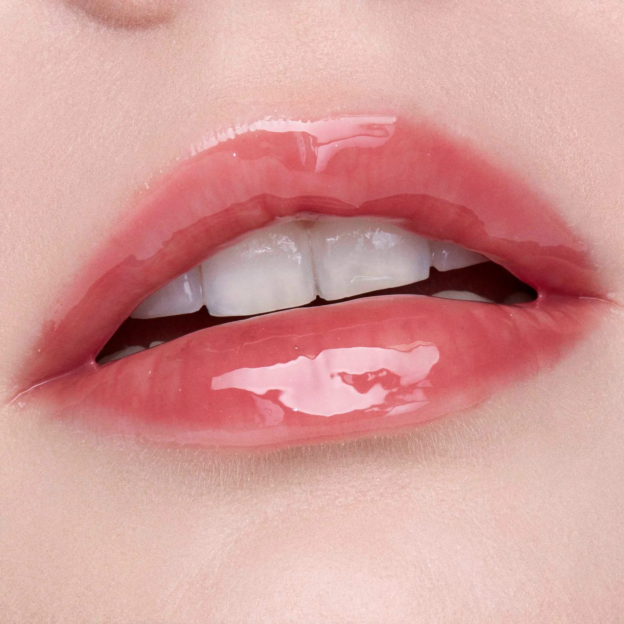 Plumping Lip Glaze